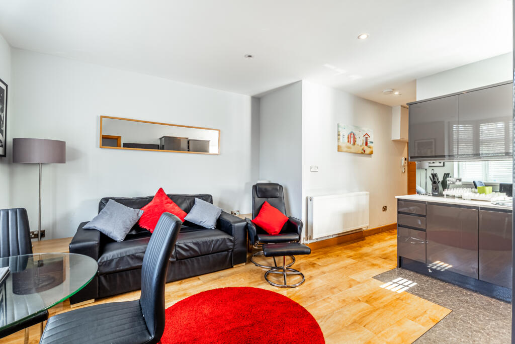 Additional image 3 of St. Peters Street, St. Albans, Hertfordshire, AL1