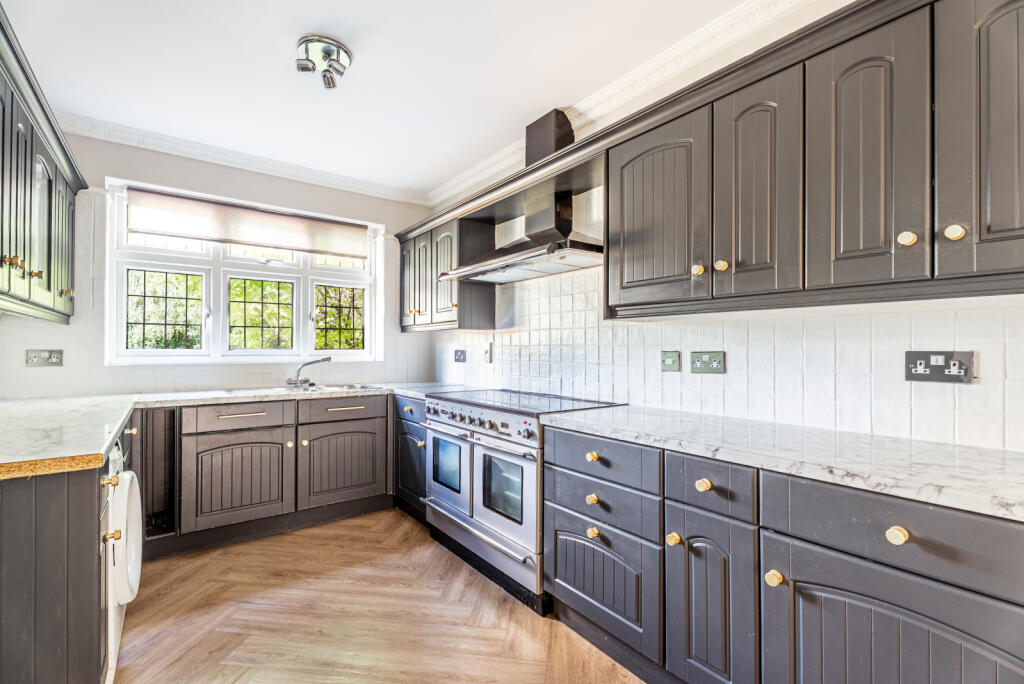 Additional image 3 of Harpenden Road, St. Albans, Hertfordshire, AL3