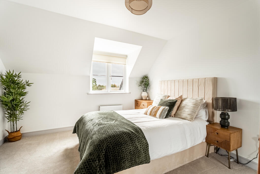 Additional image 18 of Lawrence Close, Smallford, St. Albans, Hertfordshire, AL4