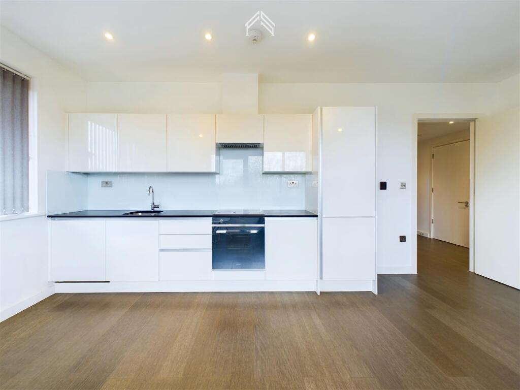 Additional image 13 of Abbott House, St. Albans AL1