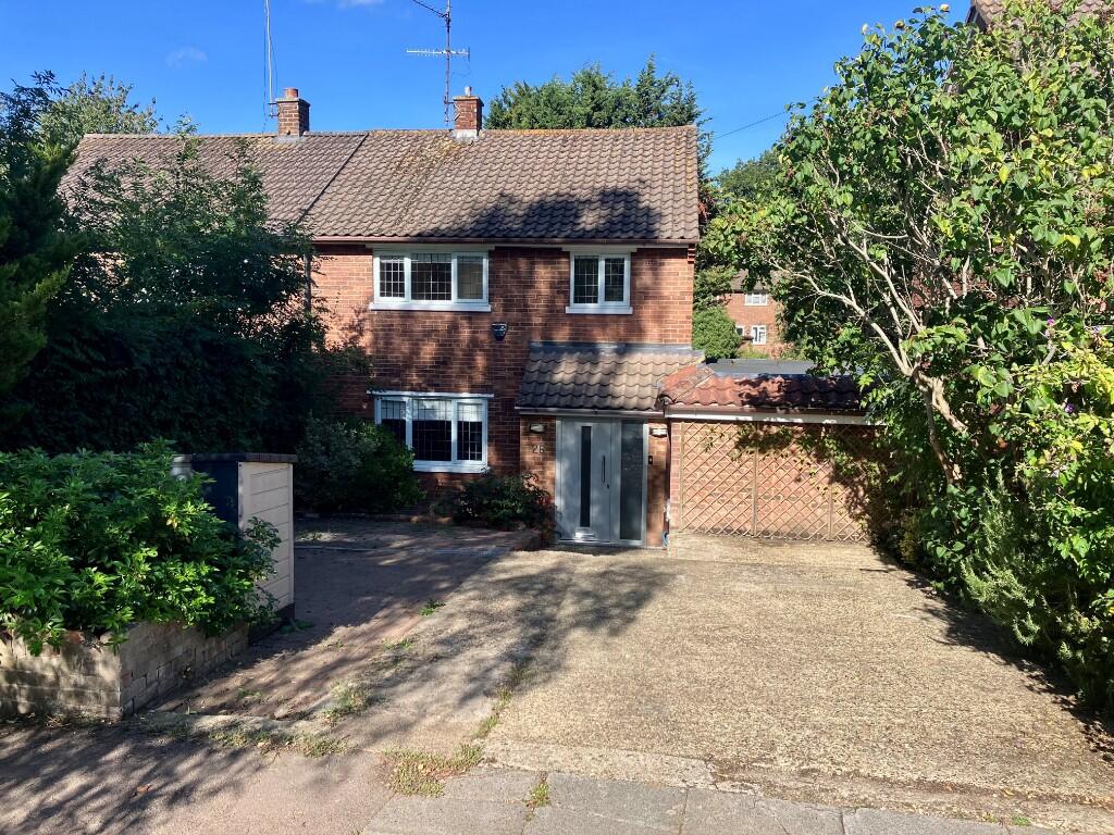 Property image for Ladies Grove, St. Albans, Hertfordshire, AL3 5TN