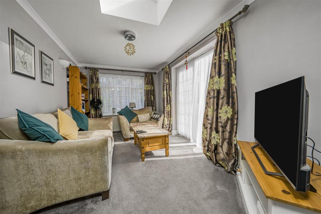 Additional image 4 of Claremont, Bricket Wood, St. Albans