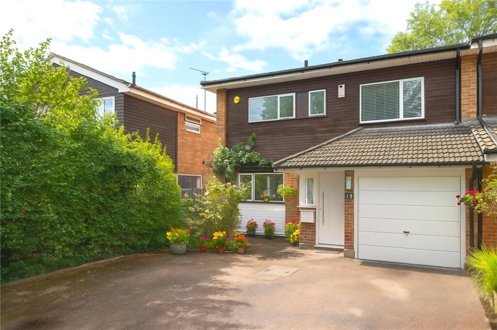 Property image for Pine Grove, Bricket Wood, St. Albans, Hertfordshire