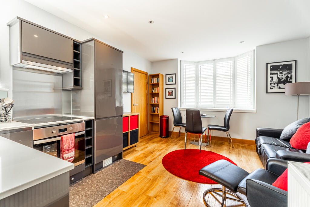 Additional image 8 of St. Peters Street, St. Albans, Hertfordshire, AL1