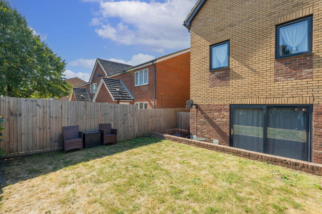 Additional image 14 of Golden Lion Mews High Street, London Colney, St. Albans, AL2 1RG