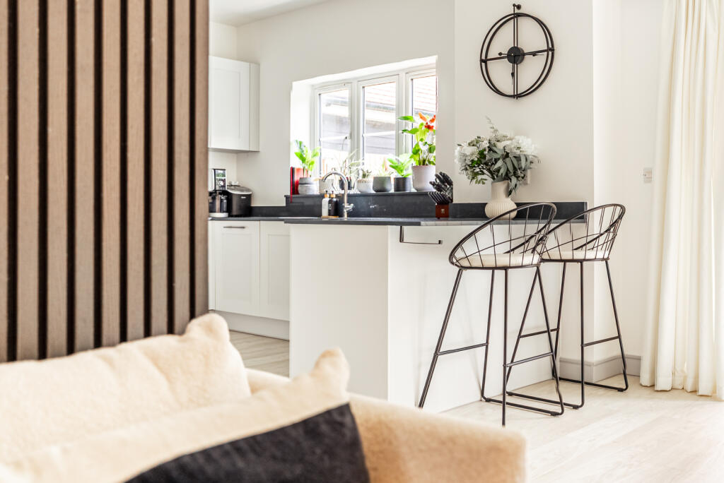 Additional image 12 of Lawrence Close, Smallford, St. Albans, Hertfordshire, AL4