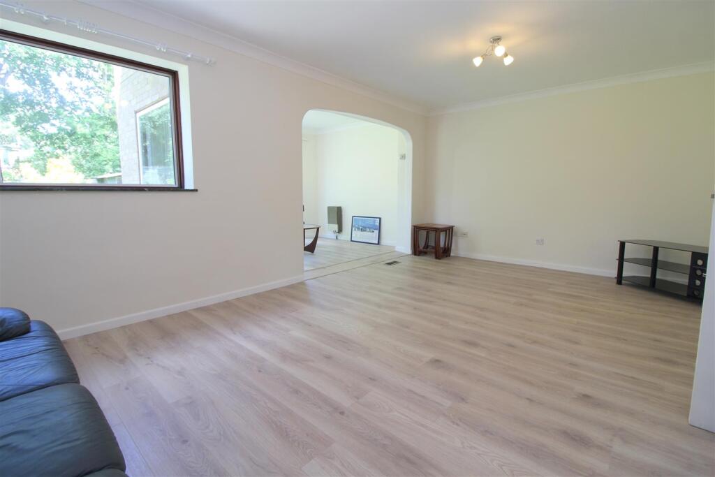 Additional image 6 of Pine Grove, Bricket Wood, St. Albans