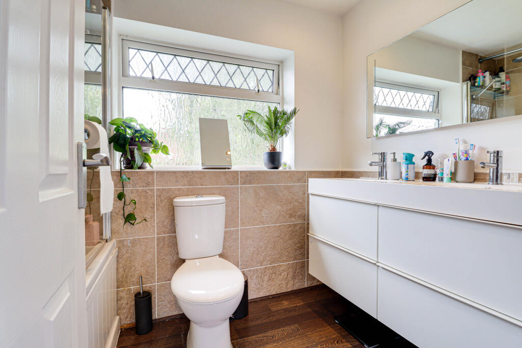 Additional image 11 of Thirlmere Drive, St. Albans, Hertfordshire, AL1