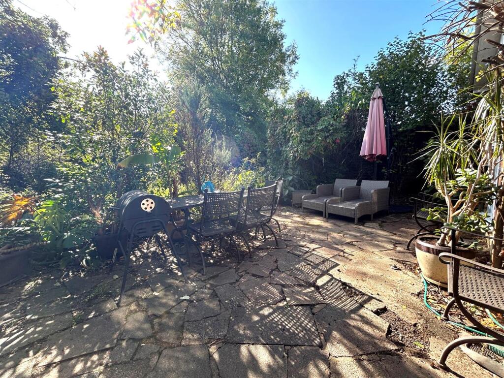 Additional image 12 of Bucknalls Drive, Bricket Wood, St. Albans