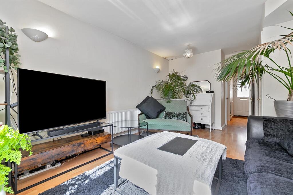 Additional image 17 of Puddingstone Drive, St. Albans