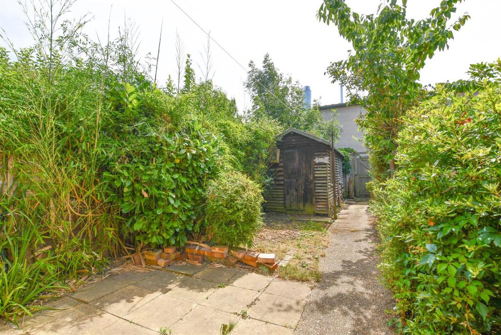 Additional image 11 of Camp View Road, St Albans