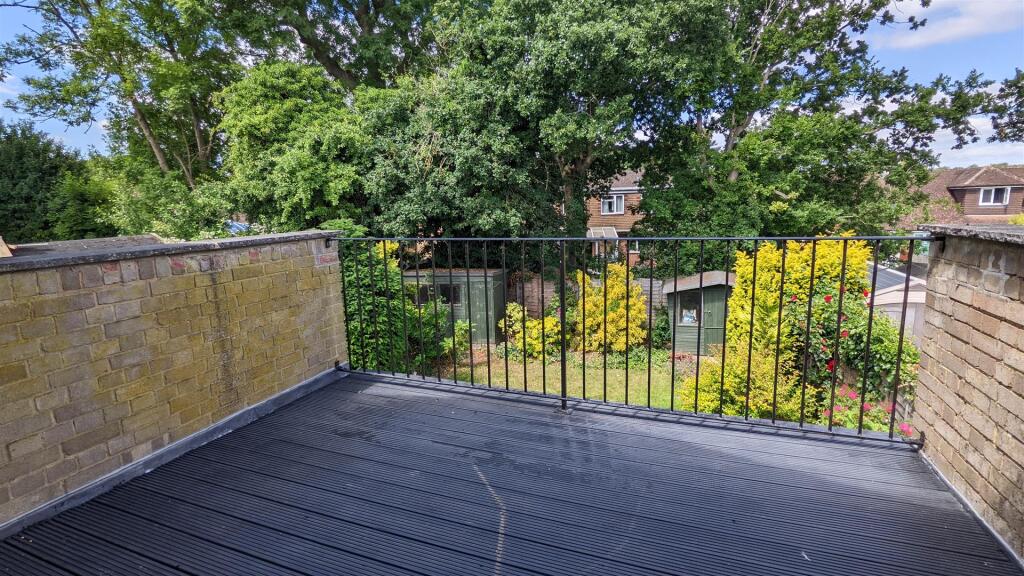 Additional image 15 of Pine Grove, Bricket Wood, St. Albans