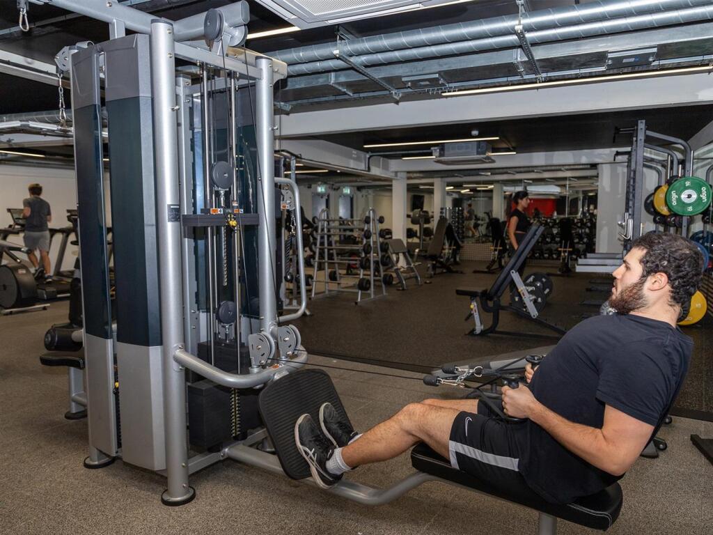 Additional image 10 of Aberdeen | Student | September | AB25