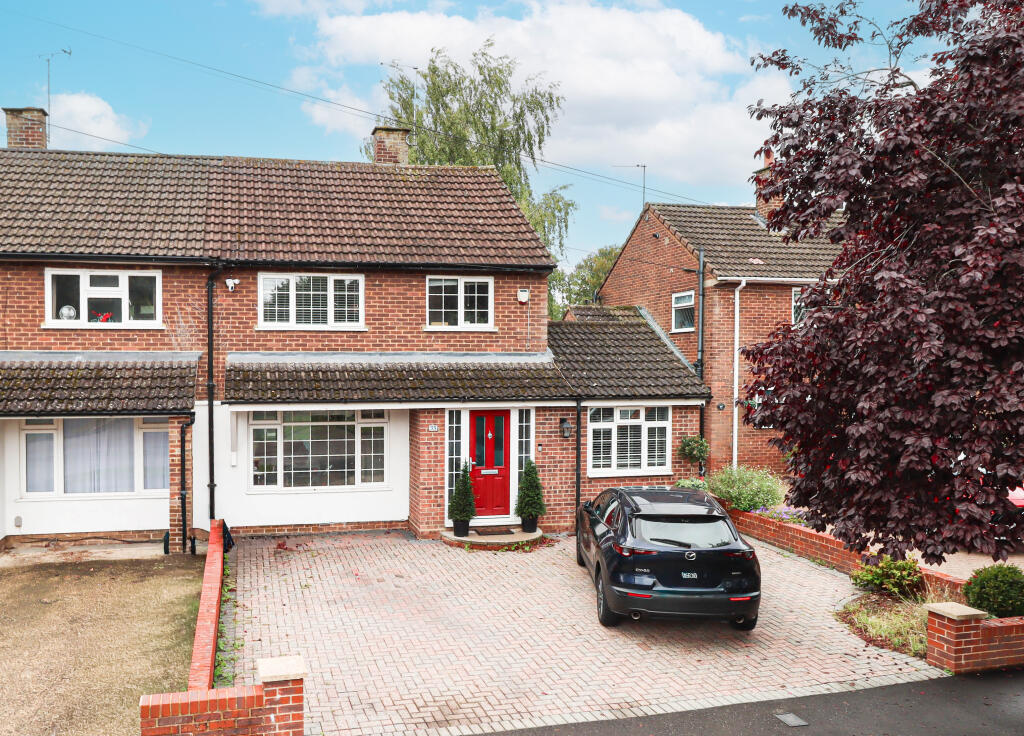 Thirlmere Drive, St. Albans, Hertfordshire, AL1