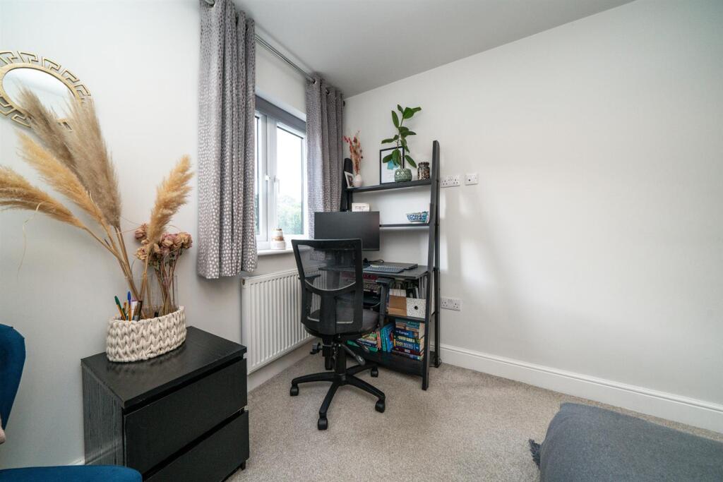 Additional image 16 of Woodland Court, Soothouse Spring, St. Albans