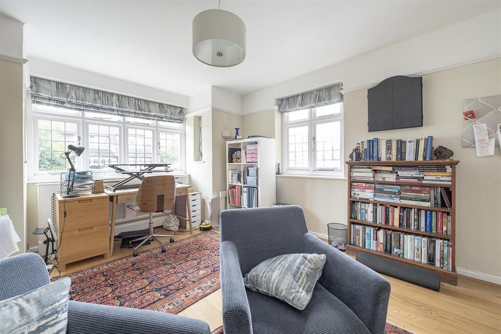 Additional image 5 of Gainsborough Avenue, St. Albans