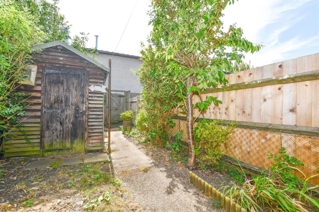 Additional image 12 of Camp View Road, St Albans