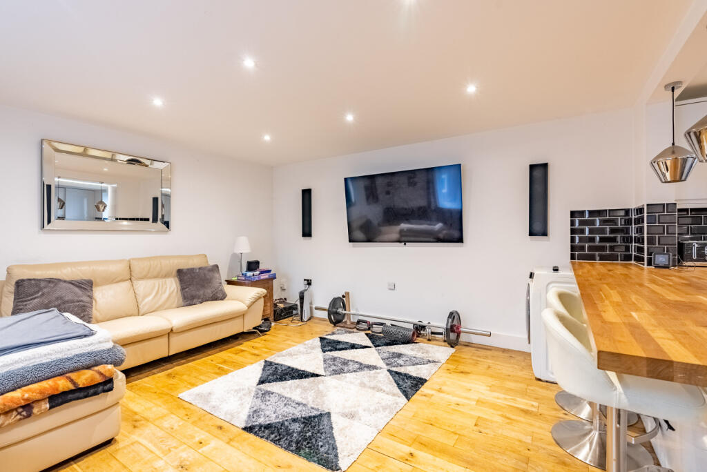 Vesta Avenue, St. Albans, Hertfordshire, AL1