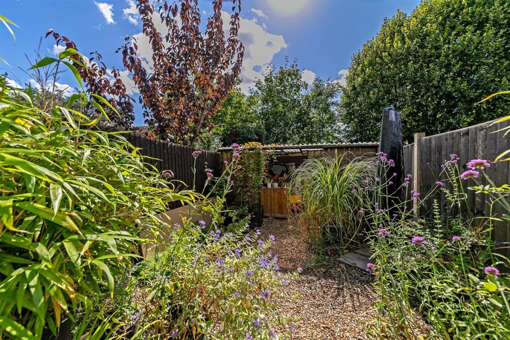 Additional image 10 of Puddingstone Drive, St. Albans