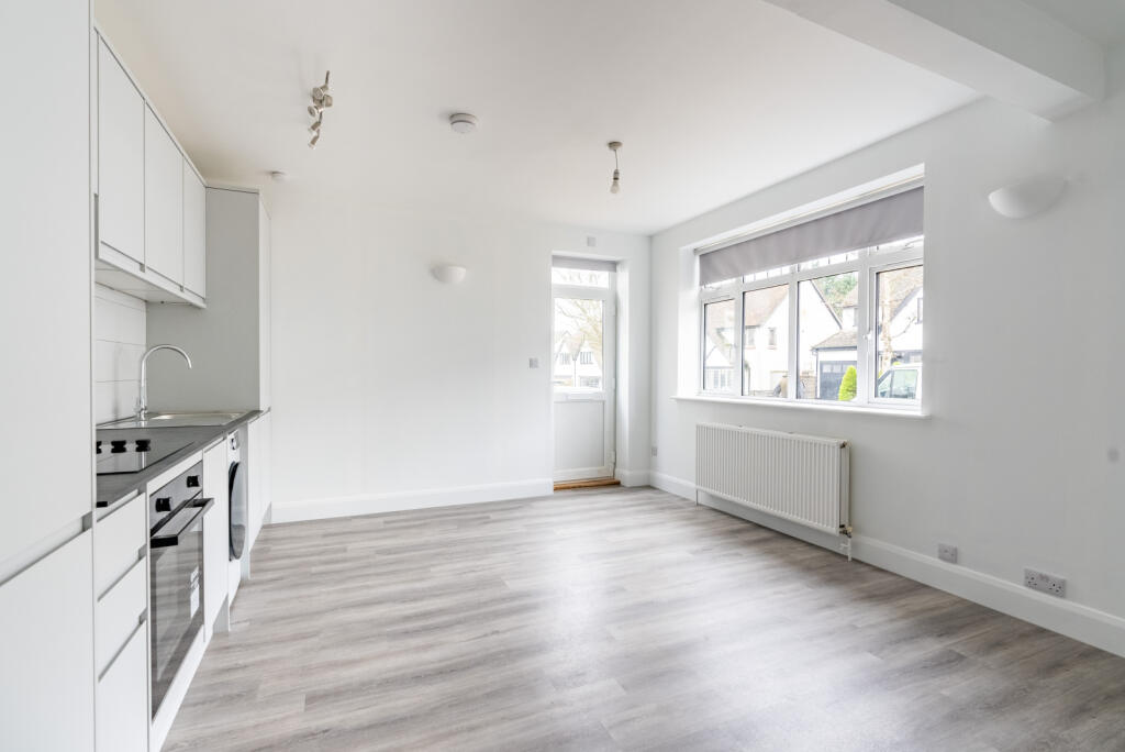 Additional image 9 of Flora Grove, St. Albans, Hertfordshire, AL1