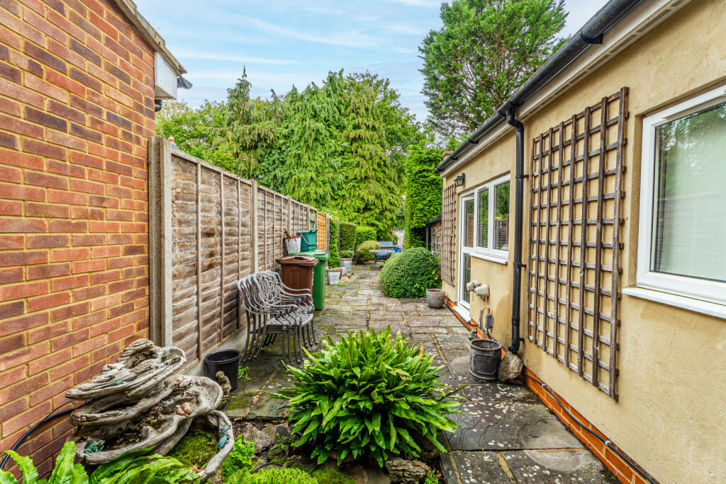 Additional image 13 of Railway Cottages, Station Road, Bricket Wood, St. Albans, AL2