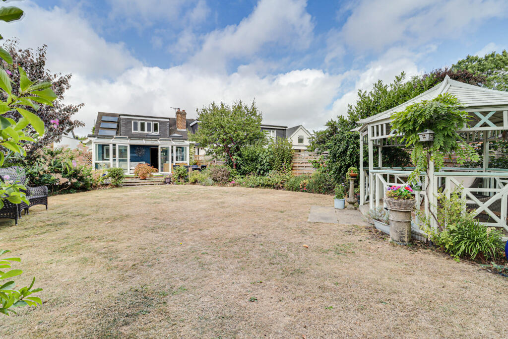 Additional image 22 of North Close, St. Albans, Hertfordshire, AL2