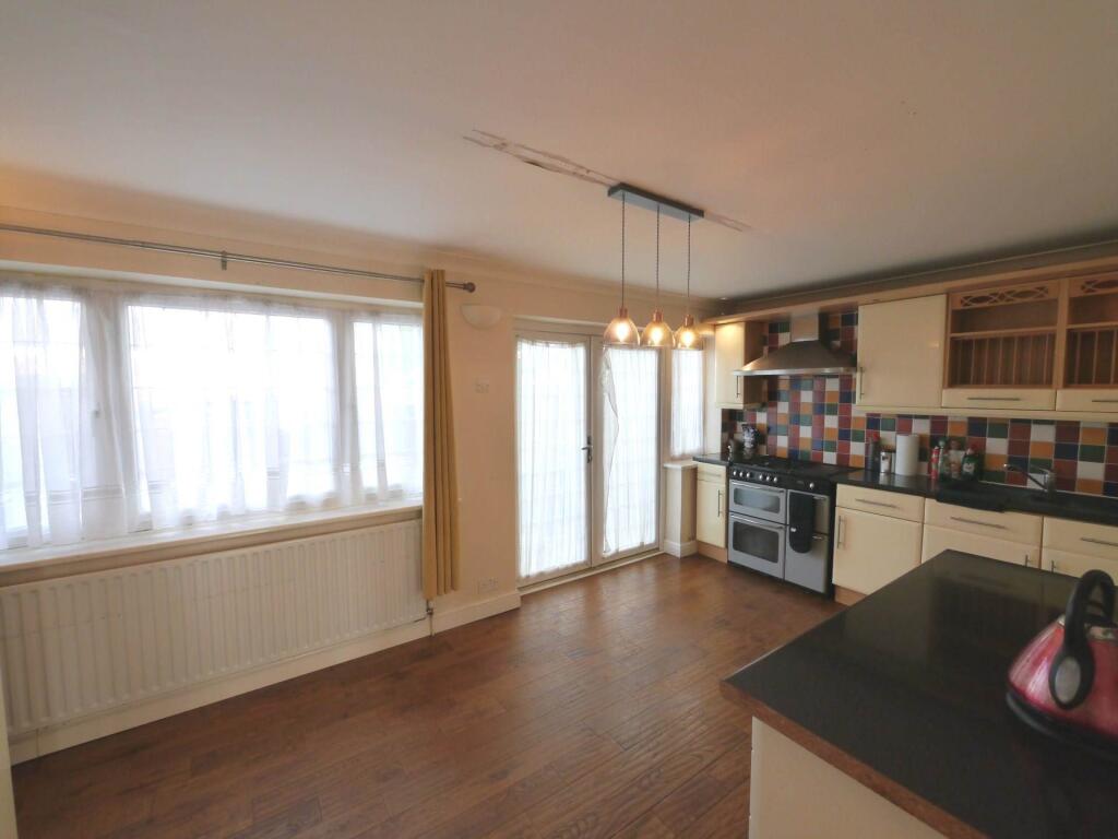 Additional image 4 of Linnet Walk, Hatfield