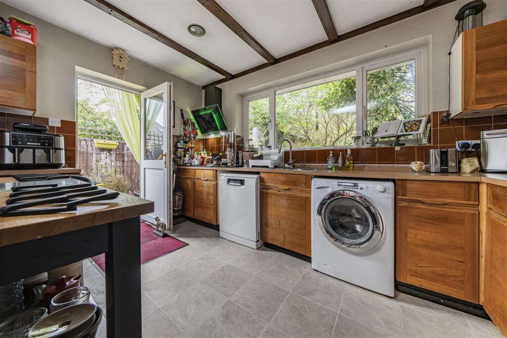 Additional image 4 of Bucknalls Drive, Bricket Wood, St. Albans