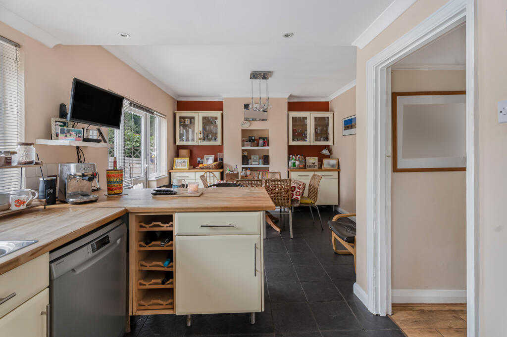 Additional image 10 of Brache Close, Redbourn, St. Albans, AL3