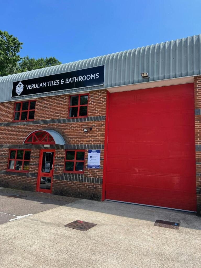 Additional image 7 of Unit 4 Dencora Centre, Campfield Road, St Albans, AL1 5HN