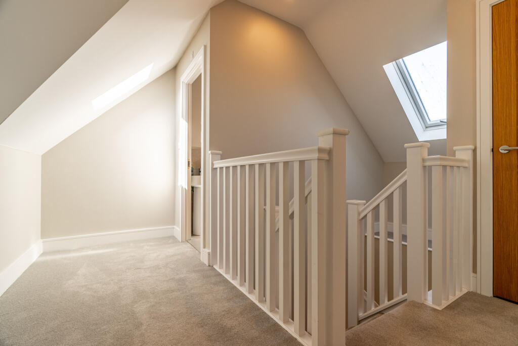 Additional image 22 of Hammers Gate, St. Albans, Hertfordshire, AL2