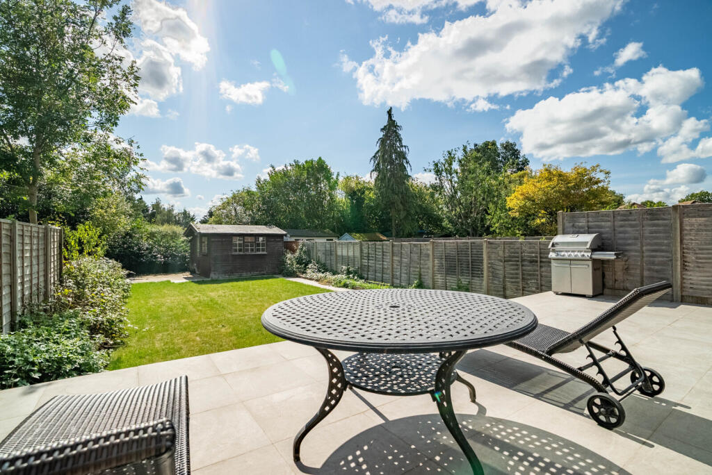 Additional image 23 of Hammers Gate, St. Albans, Hertfordshire, AL2