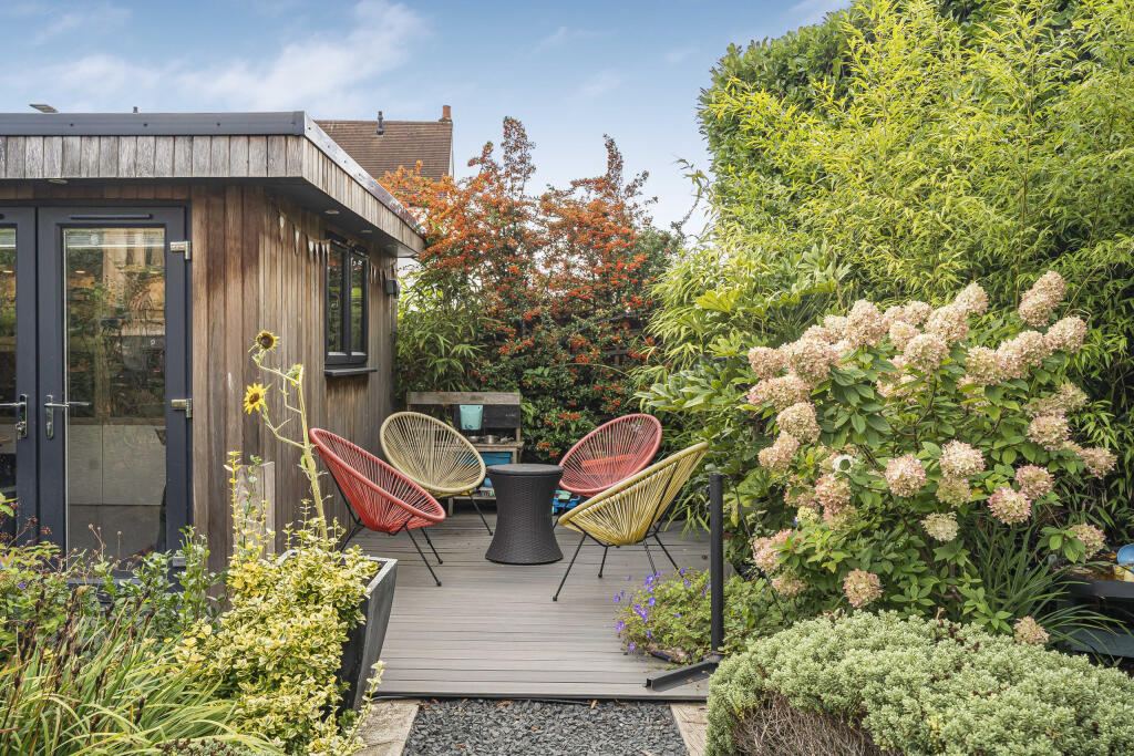 Additional image 29 of Richardson Close, London Colney, AL2 1QW