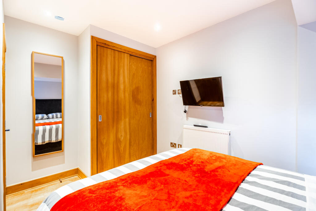 Additional image 6 of St. Peters Street, St. Albans, Hertfordshire, AL1