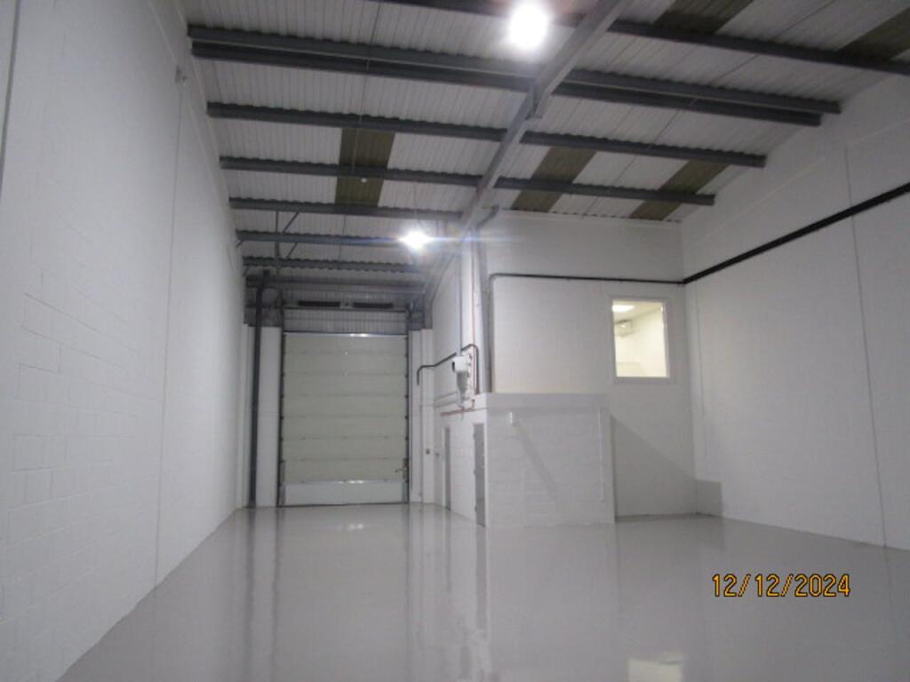 Additional image 4 of Unit 4 Dencora Centre, Campfield Road, St Albans, AL1 5HN