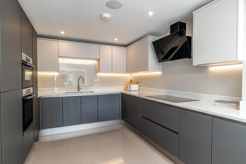 Additional image 7 of Hammers Gate, St. Albans, Hertfordshire, AL2