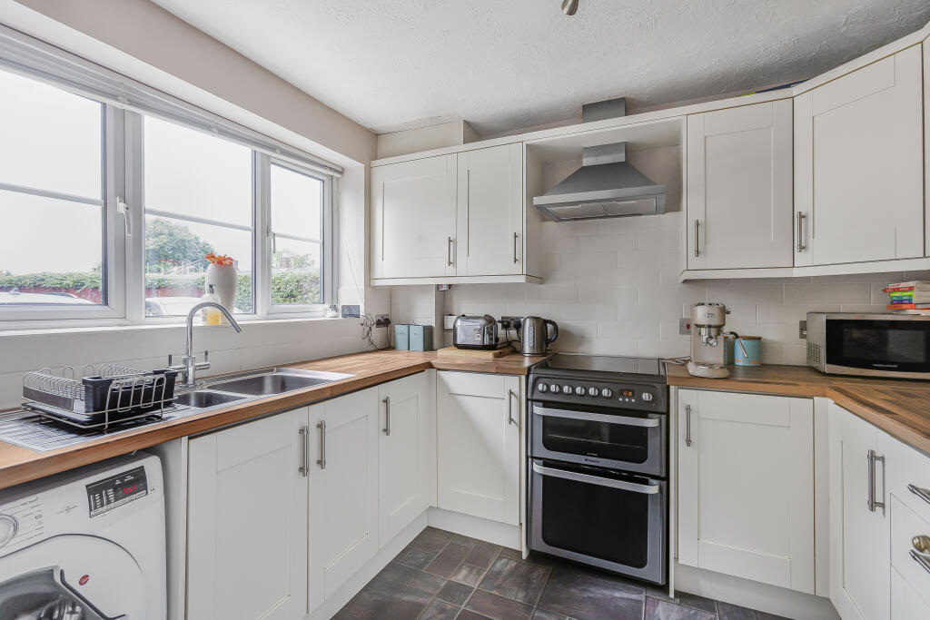 Additional image 3 of Salmon Close, Welwyn Garden City, Hertfordshire, AL7