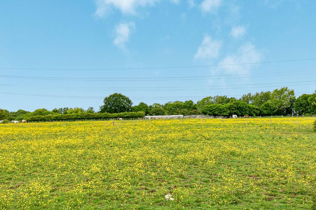 Additional image 35 of The Old Cottage, Pooleys Lane, Welham Green, AL9