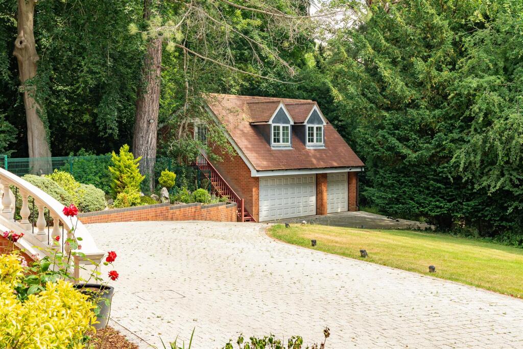 Additional image 24 of Harmer Green Lane, Welwyn