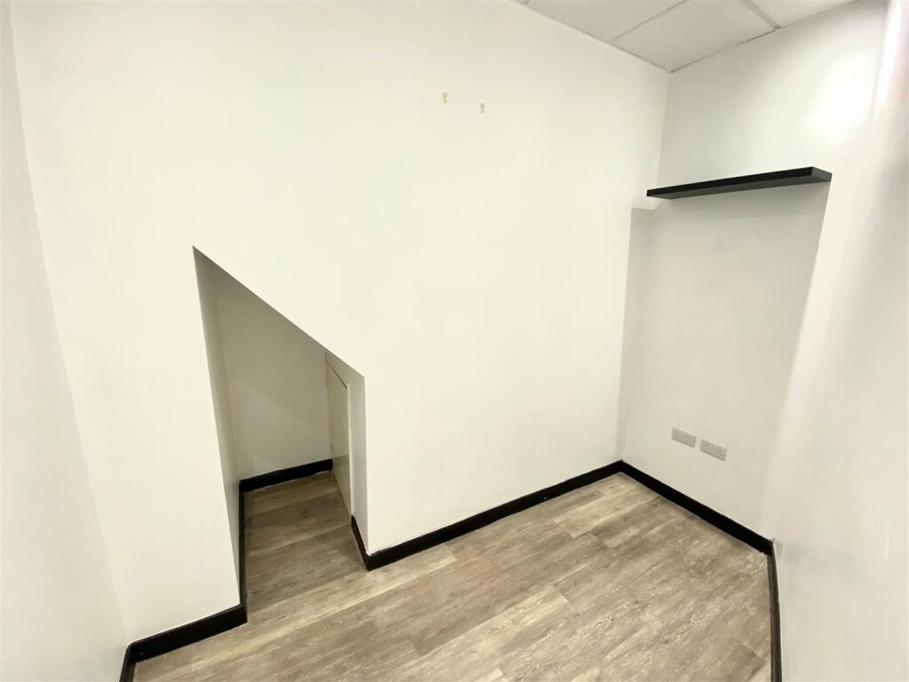 Additional image 6 of Central Drive, St Albans