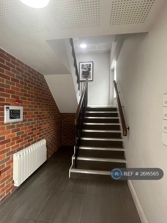 Additional image 13 of Old Post Office House, Harpenden, AL5