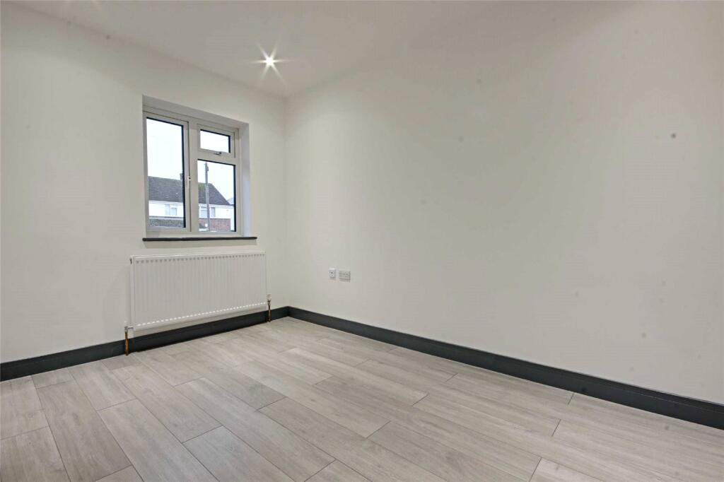 Additional image 9 of Oaklands Avenue, Brookmans Park, Herts, AL9