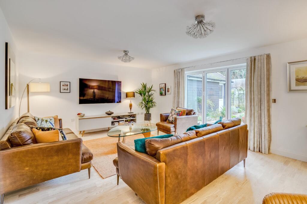 Additional image 7 of Salix Close, Welwyn, Hertfordshire, AL6
