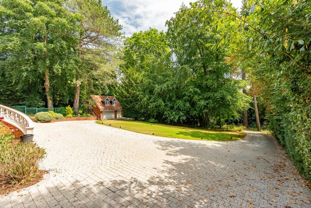 Additional image 25 of Harmer Green Lane, Welwyn