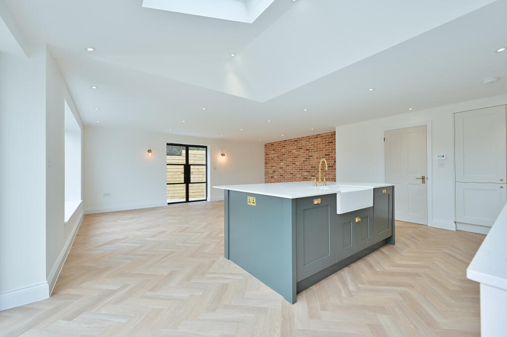 Additional image 9 of Wroxham Way, HARPENDEN, AL5