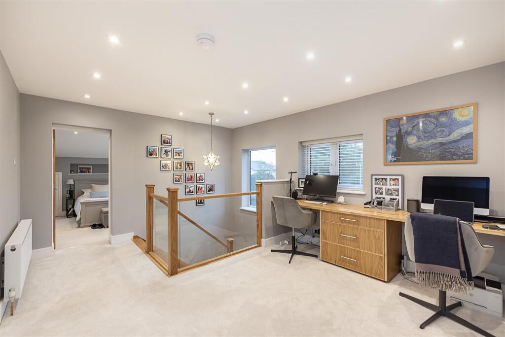 Additional image 7 of Netherfield Road, Harpenden