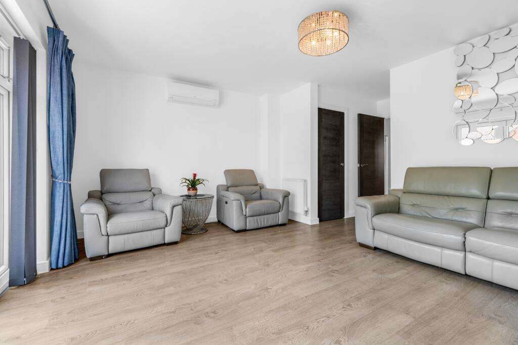 Additional image 12 of Queens Avenue, Welwyn Garden City, Hertfordshire, AL7