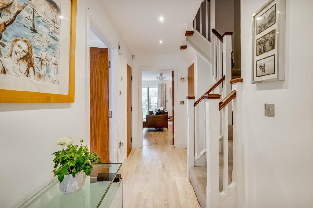 Additional image 8 of Salix Close, Welwyn, Hertfordshire, AL6