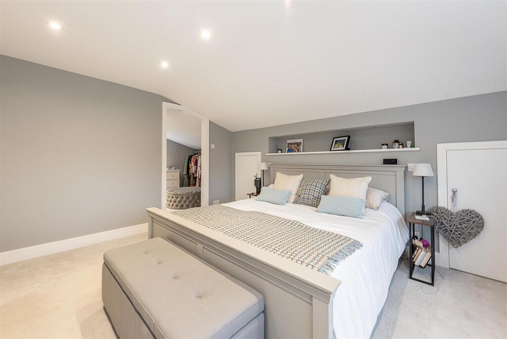 Additional image 8 of Netherfield Road, Harpenden