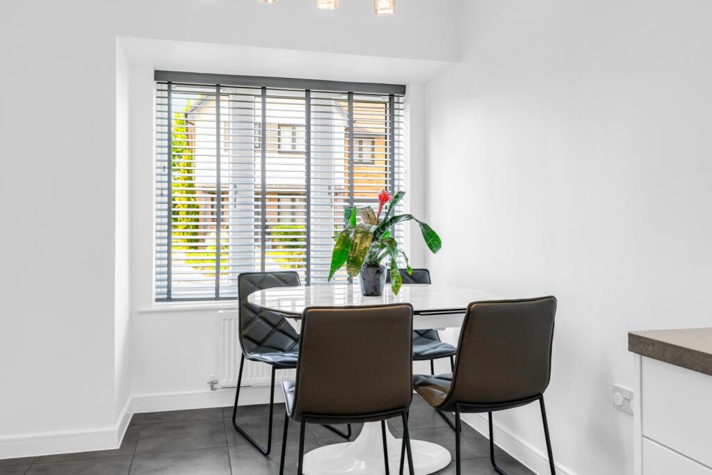 Additional image 7 of Queens Avenue, Welwyn Garden City, Hertfordshire, AL7